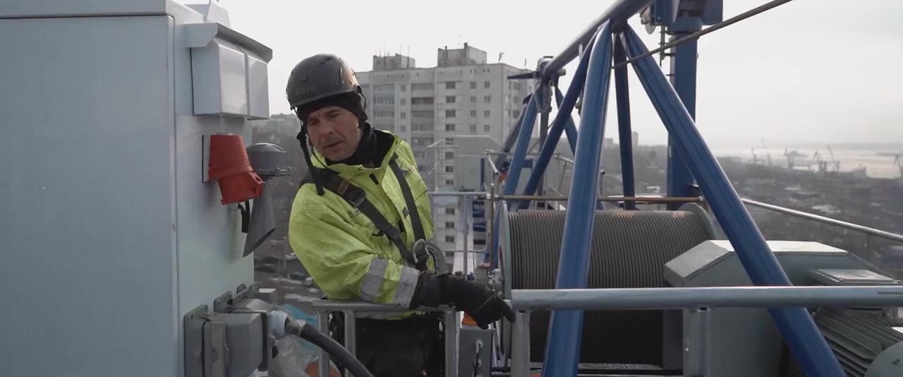 img 0